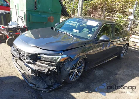 2022 Honda Civic Touring z USA, uszkodzony, nr VIN 2HGFE1F92NH308346